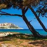 5 Couchages A Calvi