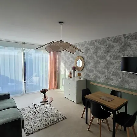 5 Couchages à * Calvi (Corsica)